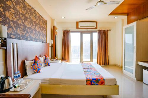 FabHotel Prime Devanshi Inn