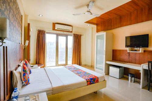 FabHotel Prime Devanshi Inn