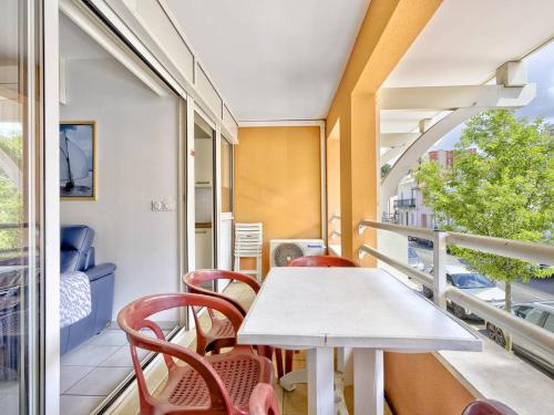 T3 Confortable à Arcachon Centre avec Loggia Parking et Clim à 400m de la Plage! - image 4