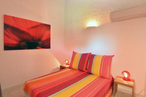 2 bedrooms, 4 beds