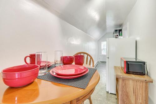 Pet-Friendly Cincinnati Apt 5 Mi to Downtown! in Cincinnati, USA