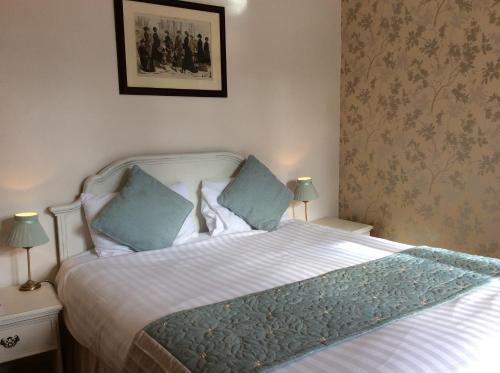 Bedford Hotel - image 2
