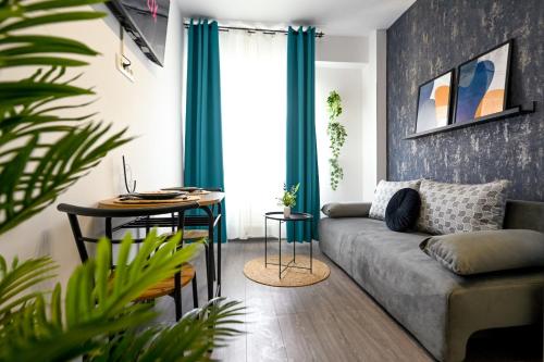 Old Town Charm - Modern & Comfortable Accommodation in the Heart of the City - image 2
