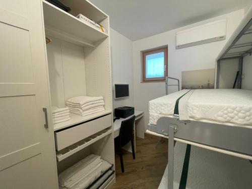Penthouse Apartment image 9