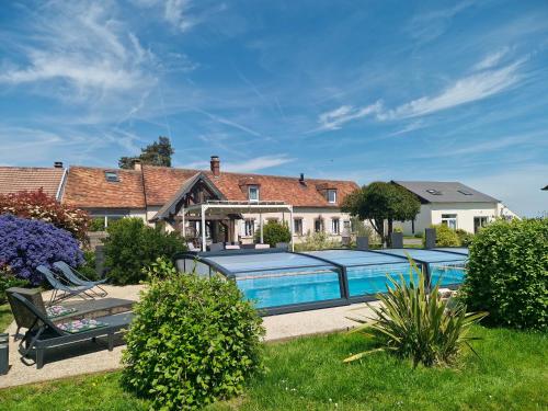 Le Domaine du Moulin 28 chambre d'hôte L'Erablière , maison d'hôtes proche de Giverny en bord de Seine