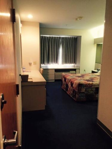 Microtel Inn by Wyndham Champaign - Hotel