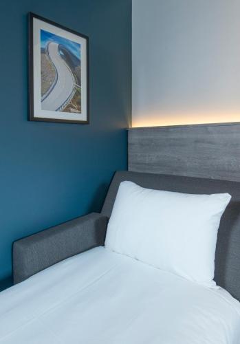 ibis London Gatwick Airport - image 3