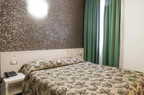 Double Room image 2