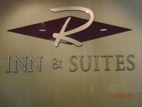 Rosslyn Inn & Suites