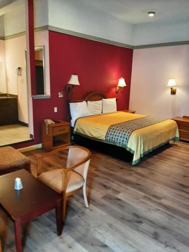 Travelers Lodge