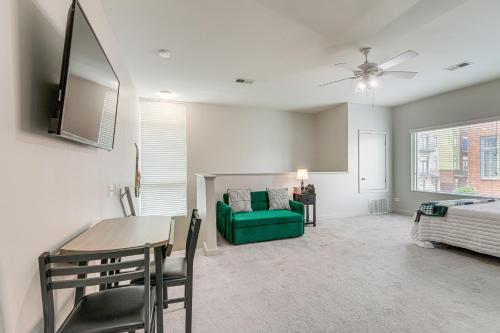 WFH-Friendly Memphis Studio Near Hospitals and Dtwn! in Memphis, USA
