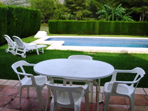 Kert, Villa Pinaret A in Muntanya de la Sella