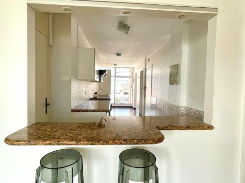 Two-Bedroom Apartment 7B image 9