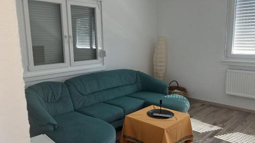 Smoke free small apartement with Garden View