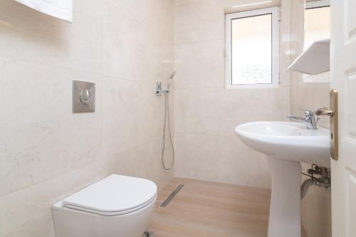 Edelweiss Hotel - image 7