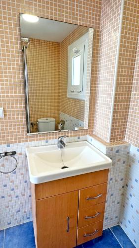 Two-Bedroom Apartment room in GANDIA III - Alquiler solo a familias