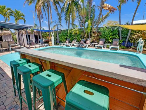 GAYClothing optional Pool retreat men only w private Courtyard in Fort Lauderdale, USA