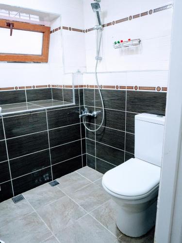 Ease Inn - main image