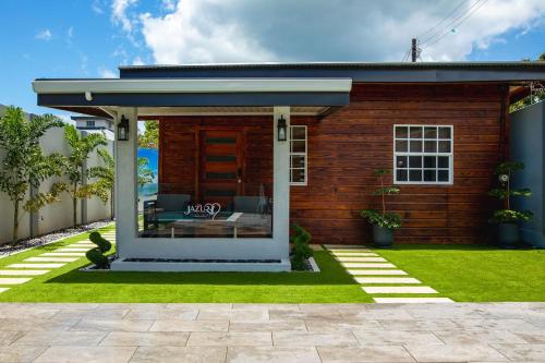 Jazuri Villa in Buccoo