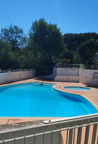 Appartement secteur couchant résidence piscine 300m de la plage - Location saisonnière - La Grande-Motte