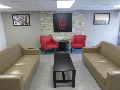 Red Roof Inn Stroudsburg - Accommodation