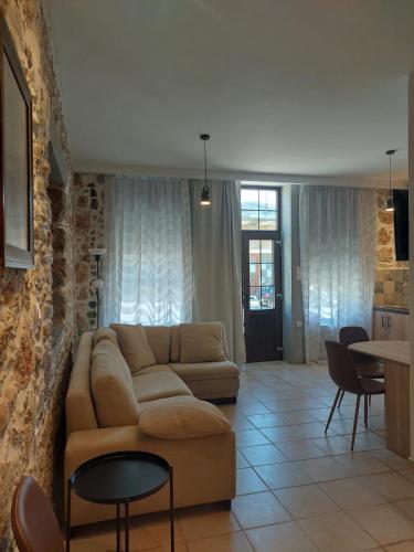 Elaion Apartments in Kandanos