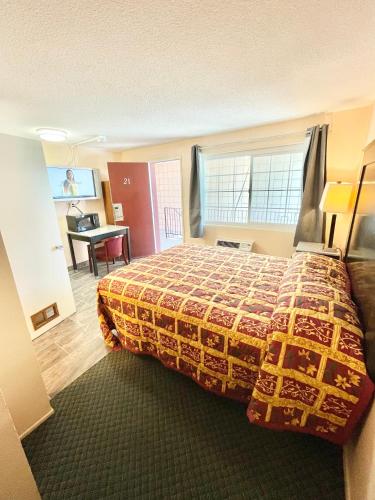 Royal Lodge in Coalinga (CA)