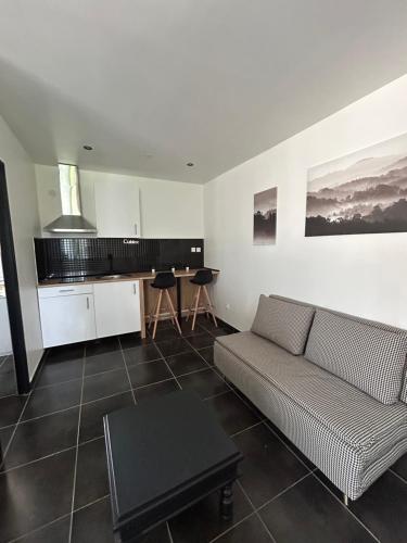 virtuve, appartement ILLUSION in Mantes-la-Jolie