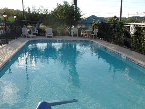 泳池, Lone Star Inn Kerrville/Fredericksburg in 克爾維爾