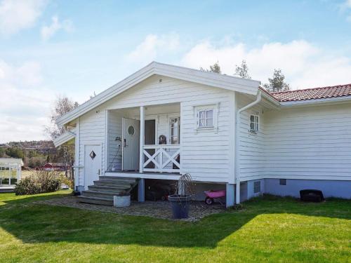 Holiday home Fjällbacka VI - image 2