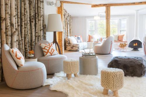 Field Guide Lodge in Stowe, USA