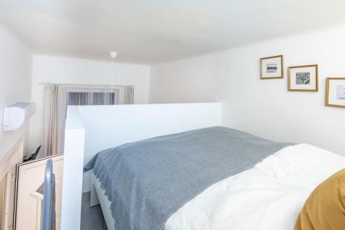 Quiet Central Studio 5