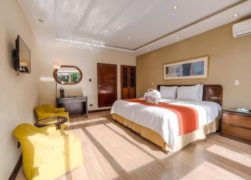 Hotel San Carlos near Hospital Centro Médico