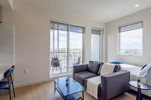 Cozy Coliving Suite w Full Bedroom Near UCLA in Los Angeles, USA