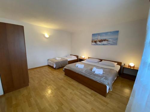 Apartments MATICIC - image 3