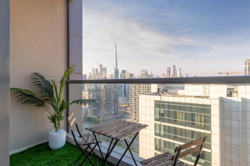 Panoramic Burj Khalifa Views from 18th fl Lux 2BR, Dubaï (photo 2)