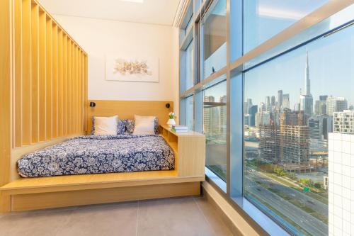 Panoramic Burj Khalifa Views from 18th fl Lux 2BR, Dubaï (photo 4)