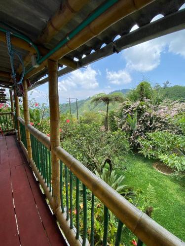 Surrounding environment, Finca la Divisa. Senderos de la Montana in Marsella