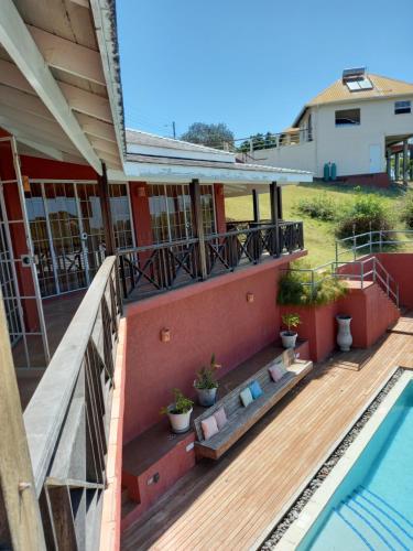 Robyns nest in Grand Anse