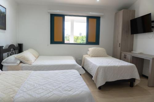 2 double beds