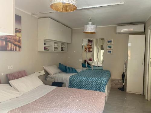 Condotti Apartment - image 7