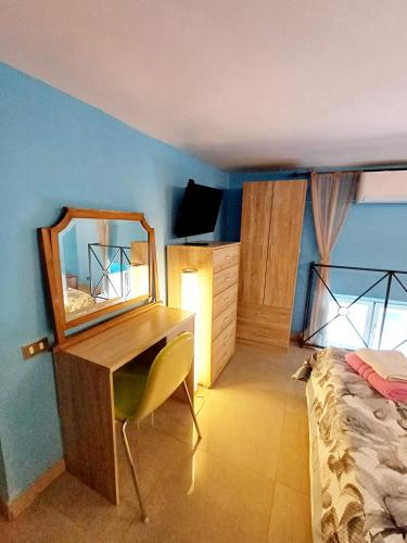 GoldenCube Guest House
