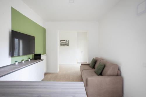 Three-Bedroom Apartment image 10