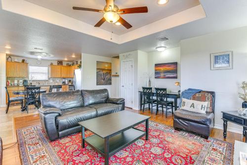 ADA-Friendly Home Steps to Surfside Beach Access! - image 12