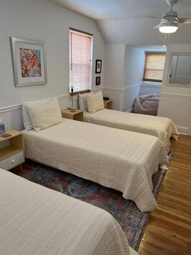 Spacious home in downtown White Sulphur Springs