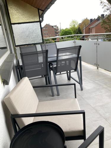 Kilátás, No.4 by 21 Apartments in Kaarst