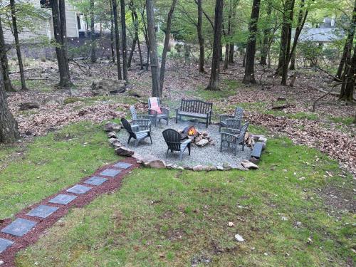 Pocono Mountain View Lake House in Lake Harmony in Lake Harmony, USA