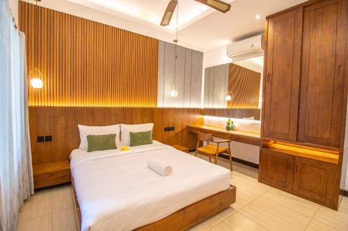 Double Room with Private Bathroom image 5