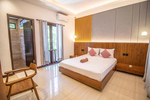Deluxe Double Room with Shower image 8