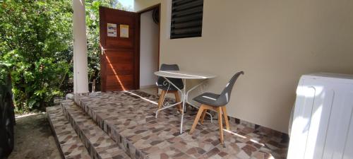 Instalaciones, Studio Orchidée - Vue sur jardin et terrasse privée (Studio Orchidee - Vue sur jardin et terrasse privee) in Remire-Montjoly